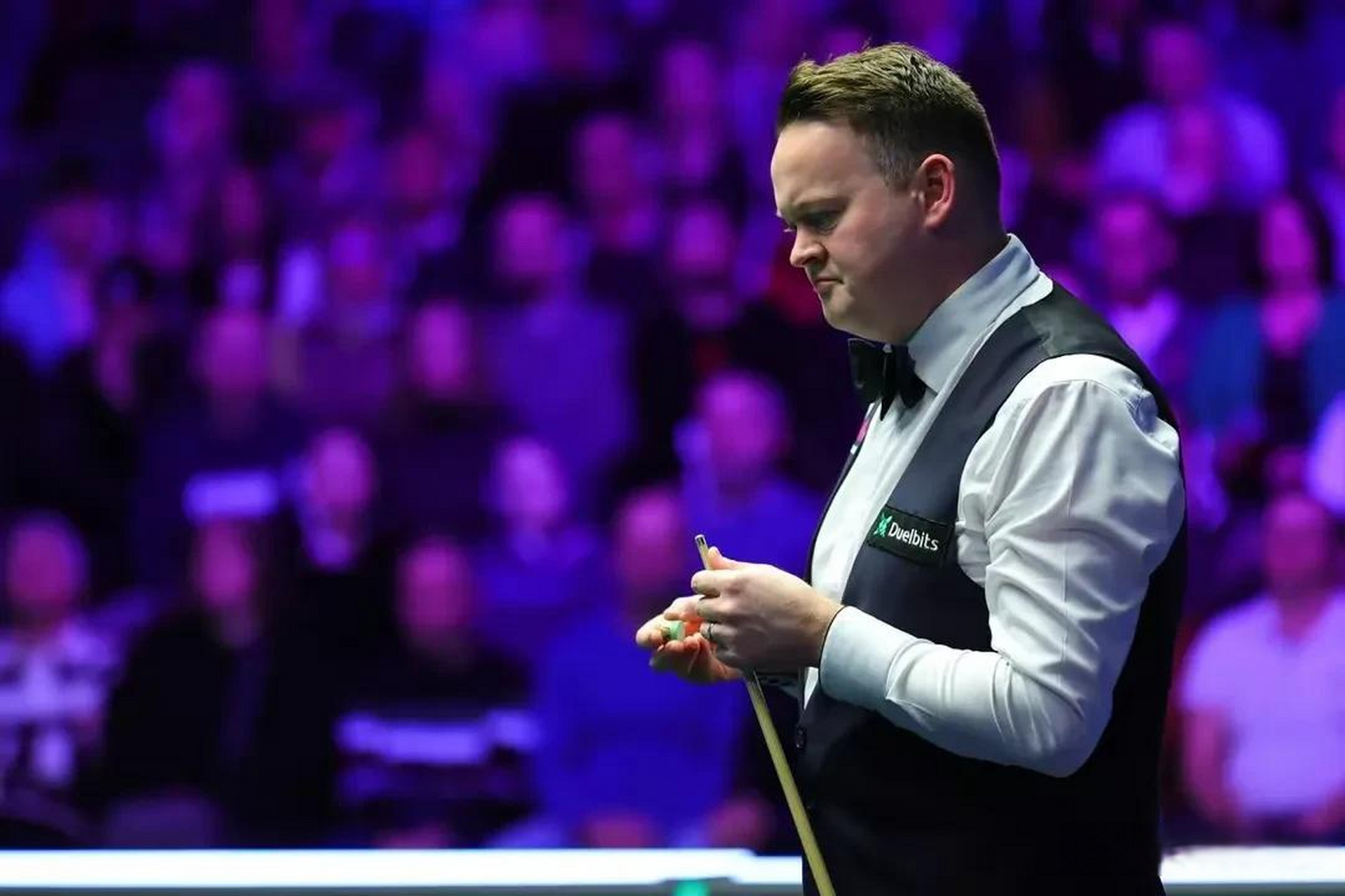 通过降低回 通过降低回